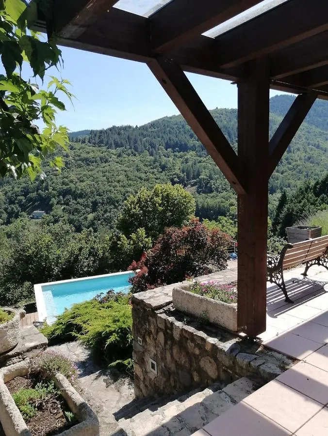 Hotel Là-Haut Maison d'hôtes à Antraigues-sur-Volane