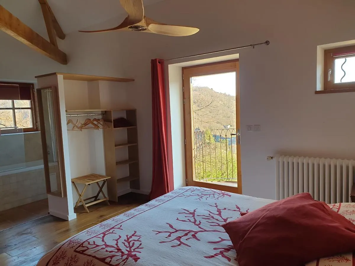 Hotel Là-Haut Maison d'hôtes à Antraigues-sur-Volane